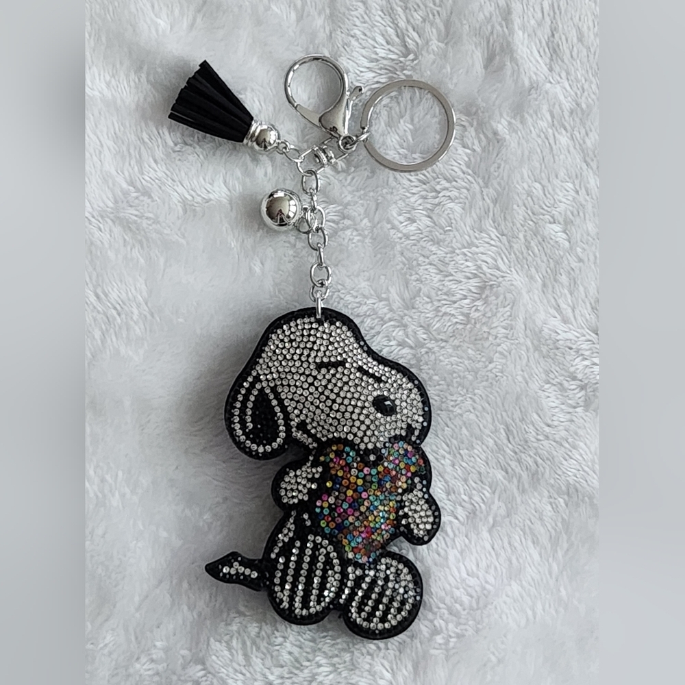 Snoopy Rhinestone Keychain with Colorful Heart Sparkling Bag Charm
